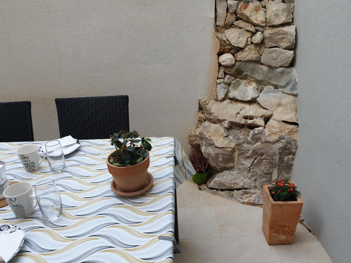 Castel Mali Lošinj Exterior foto